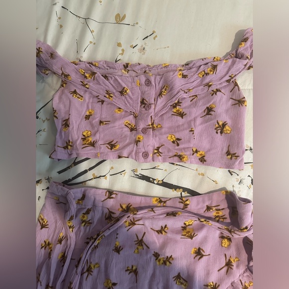 Nasty Gal Lavender two piece set with flower detailing 💐 - Picture 6 of 6